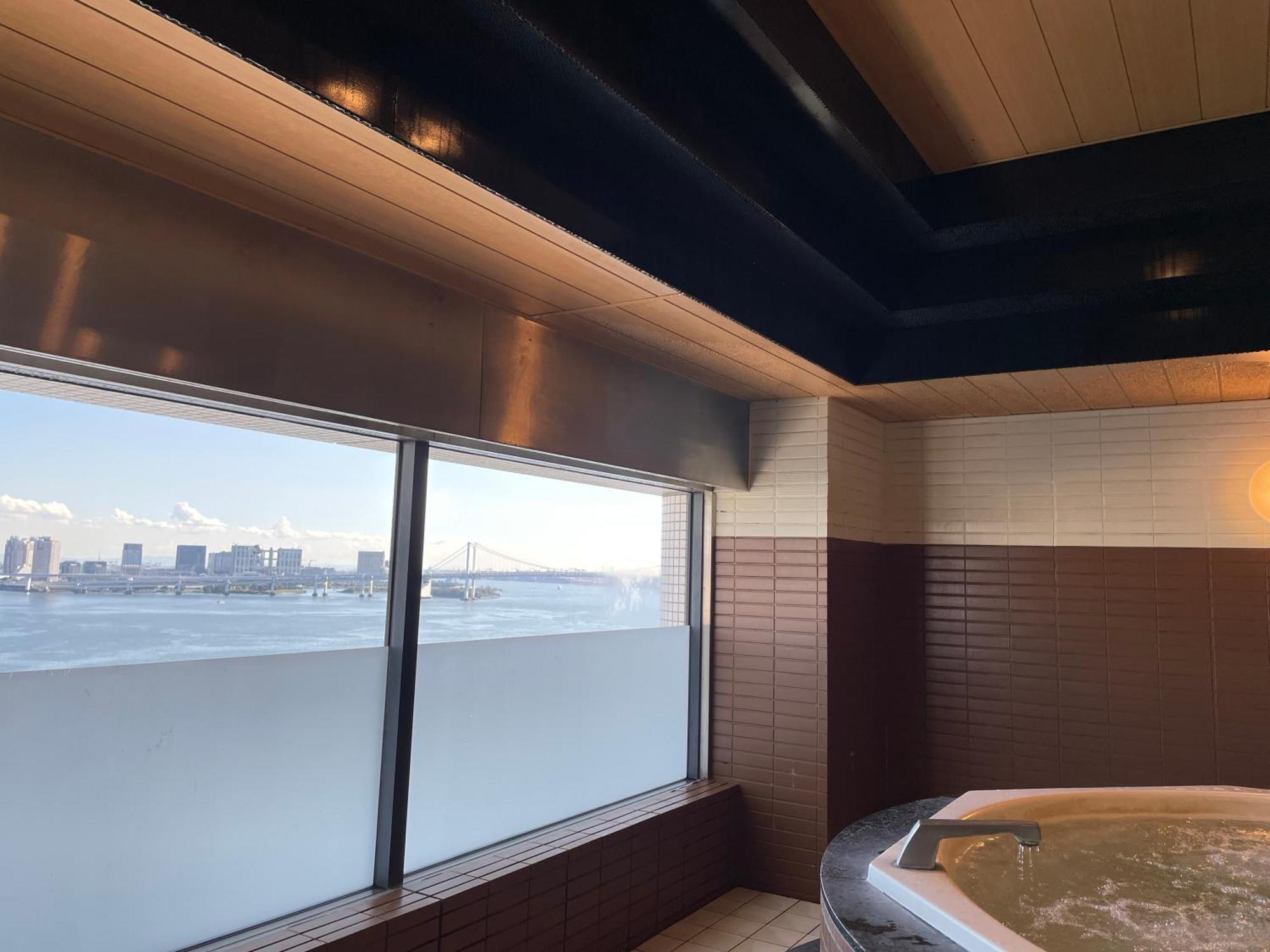 东京湾阿祖尔酒店 4*